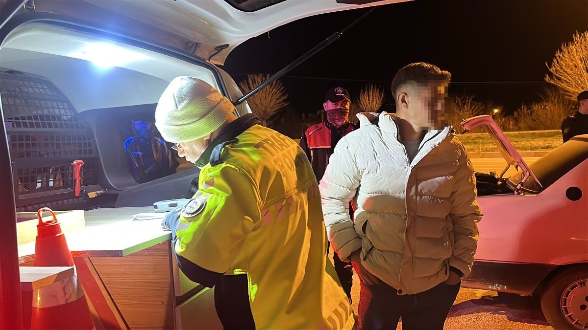 Burdur’da uygulama noktasında ‘dur’ ihtarına uymayıp kaçtı: Araçlar vardı yanaşamadım