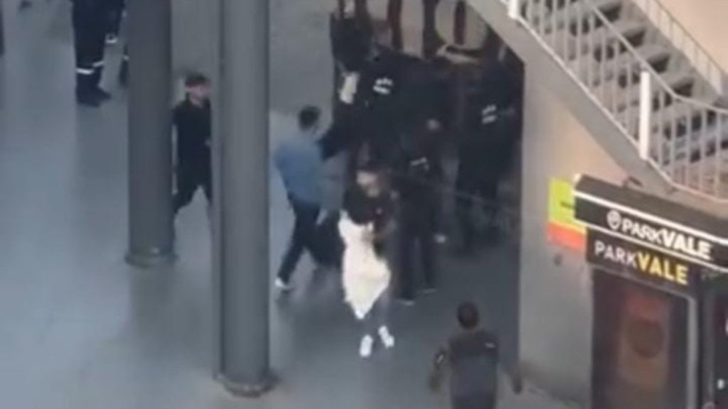 Bursa AVM’de iki grup arasında kavga