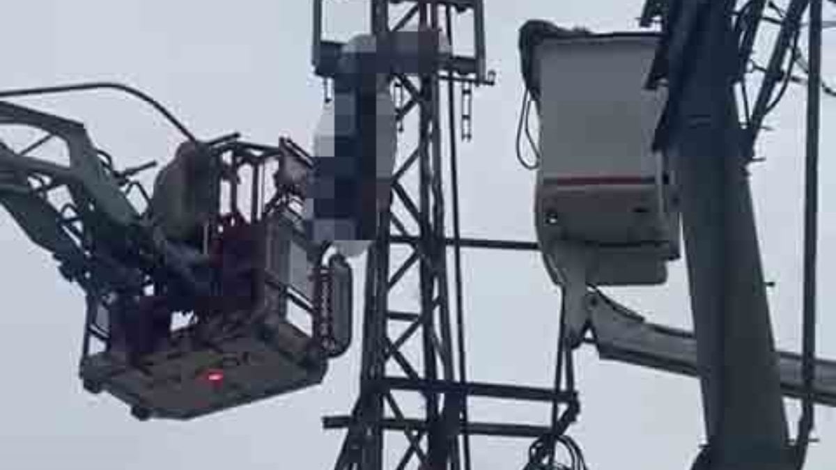 Bursa’da hırsızlık için çıktığı elektrik direğinde akıma kapılıp hayatını kaybetti