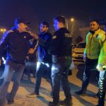 Bursa’da yüksek sesli müzik pahalıya patladı: Sürücünün babası kaputa oturdu