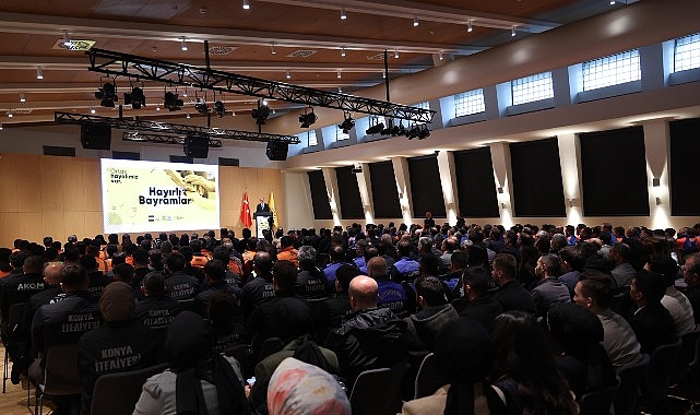 Büyükşehir Çalışanlarıyla Bayramlaşan Başkan Altay: “Biz Büyük ve Güçlü Bir Aileyiz”