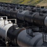 Çelişkili ateşkes sinyalleriyle petrol yükseldi, hisse senetleri düştü