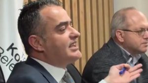 CHP’li Koçarlı Belediye Başkanı, meclis üyesine küfür etti