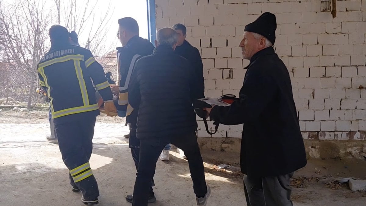 Çorum’da çöken duvar ile dengesini kaybetti: