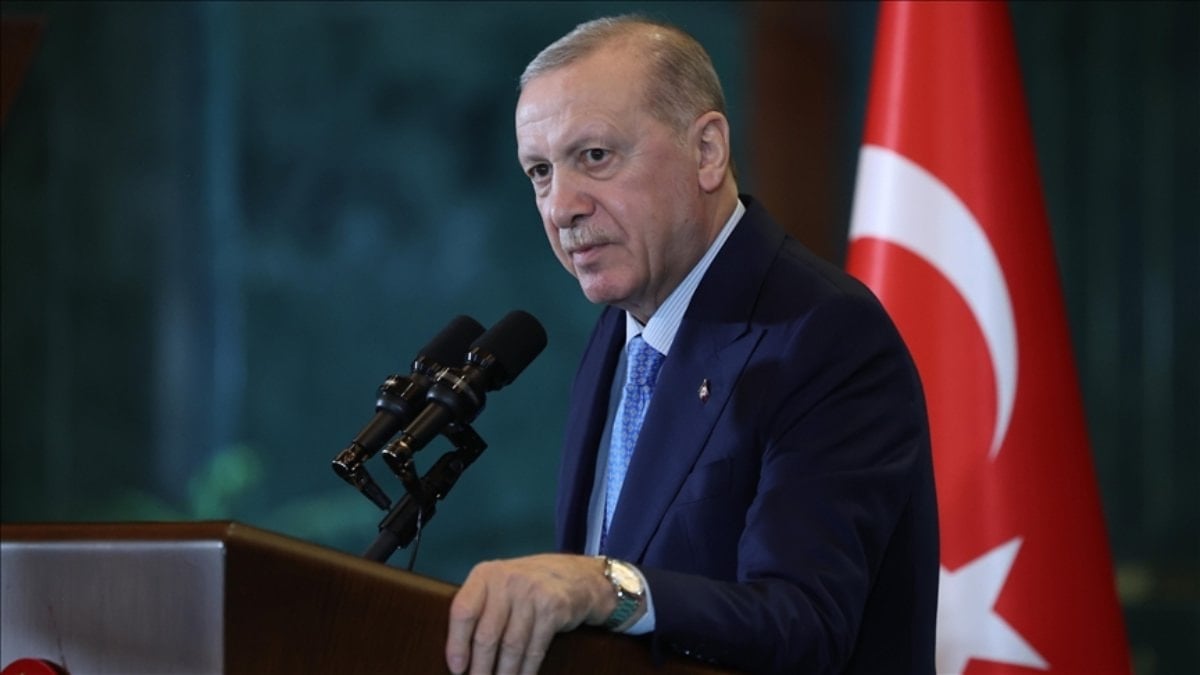 Cumhurbaşkanı Erdoğan, eğitim ailesiyle iftar programında konuşuyor