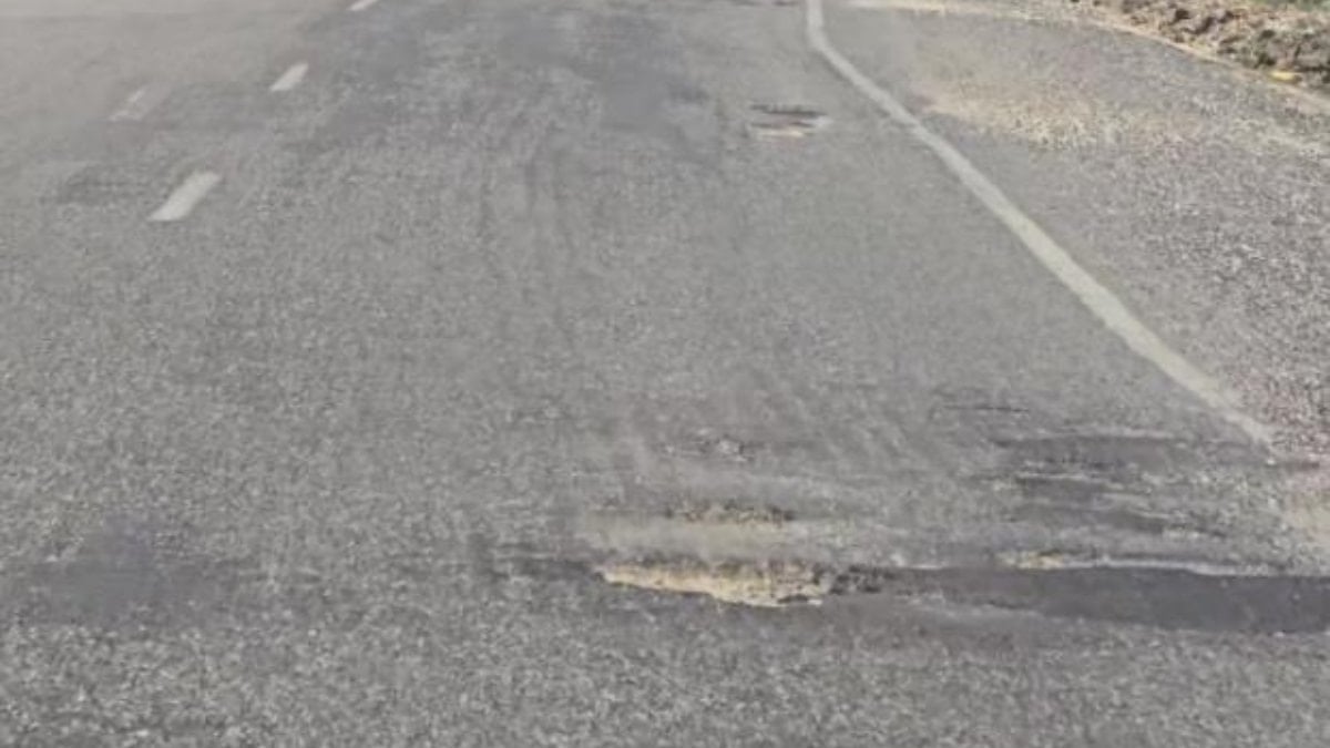 Diyarbakır’da çukur tehlikesi: Sürücüler zor anlar yaşıyor