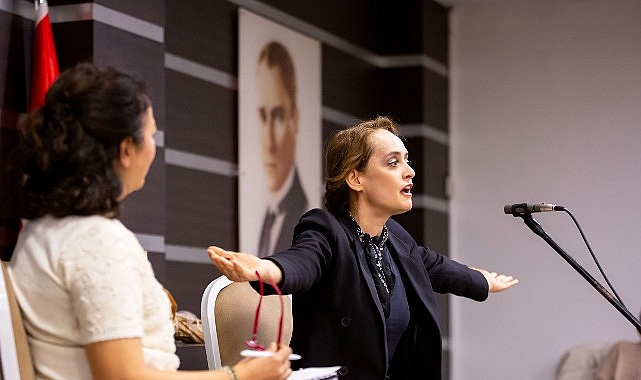 Dünya Tiyatrolar Günü’nde, Afife Jale’nin İlham Veren Mücadelesi Narlıdere’de Anlatıldı