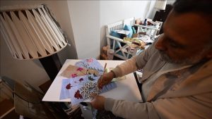 Düzce’de göz doktoru, sanatını hastaneye taşıdı