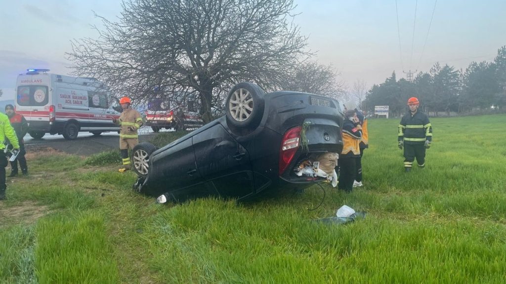 Edirne’de takla atan otomobilin 19 yaşındaki sürücüsü hayatını kaybetti
