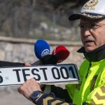 EGM yetkililerinden ‘APP plaka’ uyarısı: Araç tescil plakalarında standartlara uyma zorunluluğu