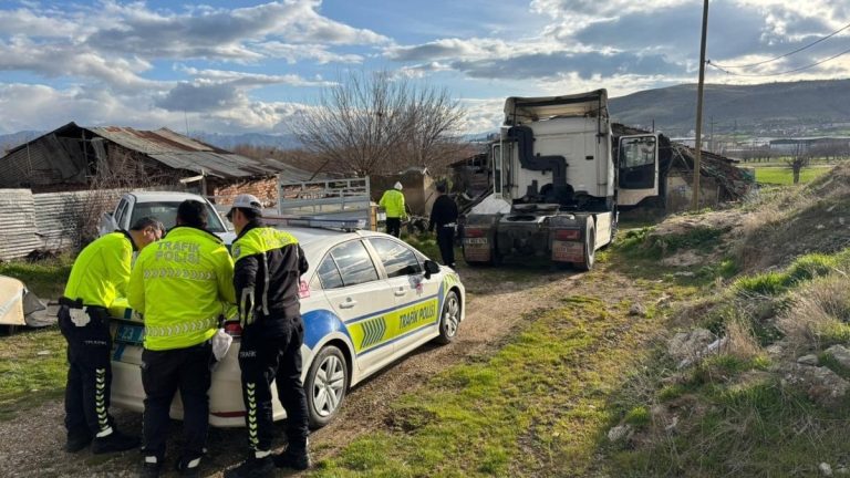 Elazığ’da ‘dur’ ihtarına uymayan alkollü sürücüye 450 bin lira ceza uygulandı