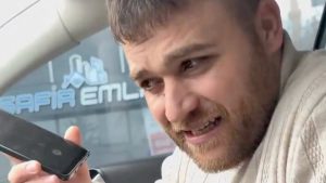 Emlakçıya telefon şakası viral oldu: ‘Teyze’ taklidiyle hayrete düşürdü