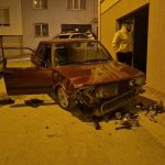 Eskişehir’de sevgilisinden ayrılan genç sokak ortasında aracını parçaladı
