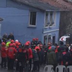 Fatih’te iki binanın çöktüğü mahallenin sakinleri o anları anlattı