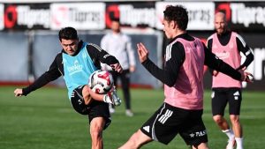 Fenerbahçe hazırlıkları! Beşiktaş, günün ikinci idmanını yaptı