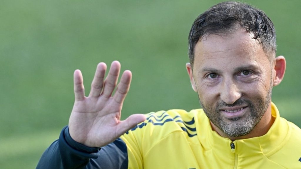 Fenerbahçe taraftarından Domenico Tedesco’ya özel hediye