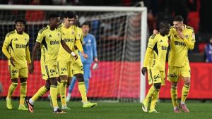 Fenerbahçe’de derbi öncesi alarm: 6 oyuncu kart sınırında!