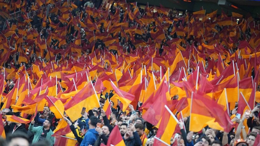 Galatasaray’da yeni sezon kombine bilet yenileme dönemi başladı