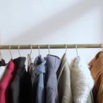 Gardırobunuzda yer açmanın sırrı Japonlardan: Kışlık montlar böyle saklanır