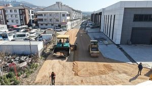 Gemlik’te Yollara Asfalt ve Taş Parke