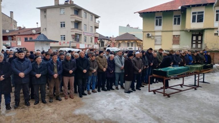 Giresun’da 50 yıllık çift, aynı gün kalp krizi geçirerek can verdi