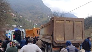 Giresun’da kamyonun çarptığı kadın, bir ay süren yaşam mücadelesini kaybetti