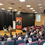 Gülten Dayıoğlu Bakırköylülerle Buluştu