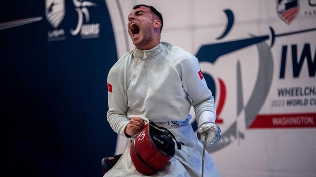 Hakan Akkaya, Dünya Kupası’nda gümüş madalya aldı