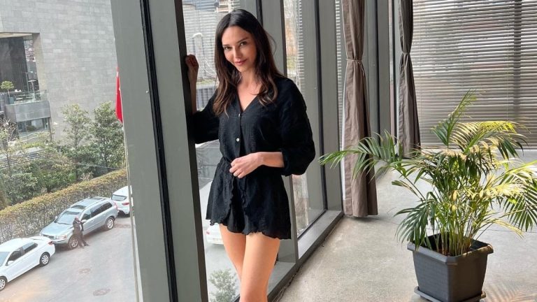 Hande Ataizi Hülya Avşar’ın dizisini beğenmedi: Ben oynamam