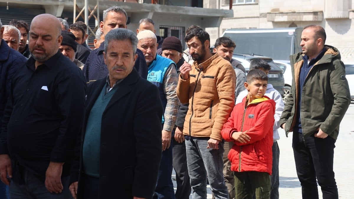 Hatay’da hayatını kaybeden çocuğun babası: En son dere kenarında terliğini buldum