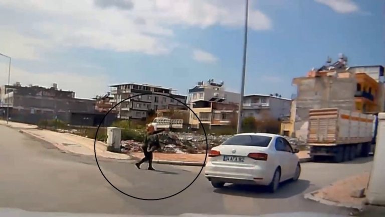 Hatay’da kadının boynundan altın kolye çalan şüpheli tutuklandı