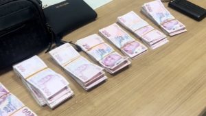Hatay’da yolda bulunan 176 bin lira sahibine ulaştı