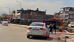 Hatay’da yolda yürüyen kadının kolyesini kapıp kaçan şüpheli tutuklandı