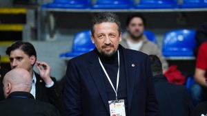 Hidayet Türkoğlu: Seyircimiz önünde galibiyet alıp lider olarak bitirmek isteriz