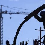 Hizmet üretim endeksi yıllık bazda azaldı, inşaat üretimi arttı