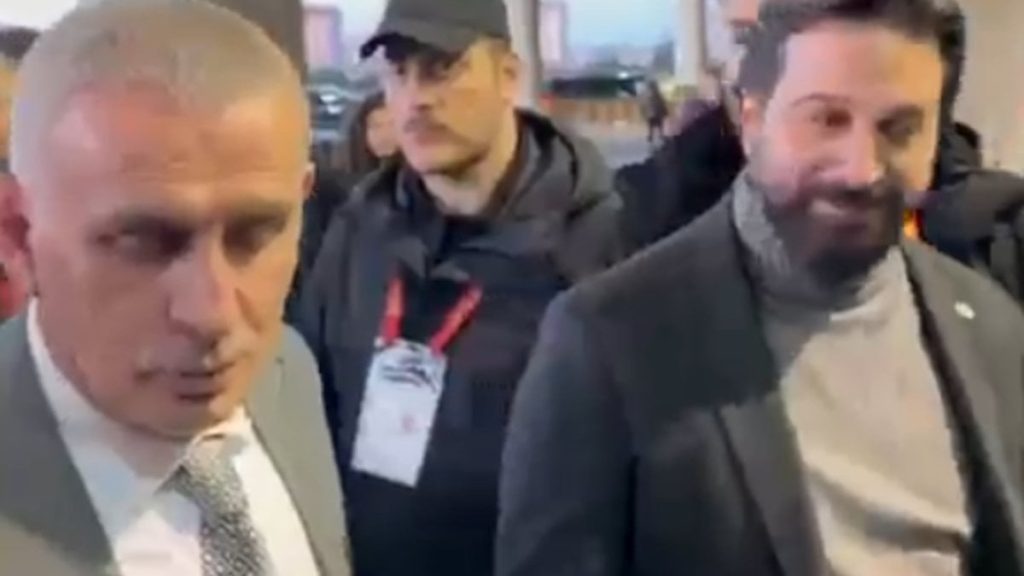 İbrahim Hacıosmanoğlu, Galatasaray – Liverpool maçını tribünden izledi