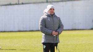 Iğdır FK’da teknik direktör Kenan Koçak istifa etti