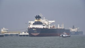 İran, Hürmüz’den güvenli geçiş için para almaya başladı