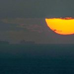 İran tam yüklü petrol tankerine saldırdı