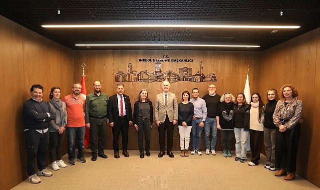 İspanyol Misafirlerden İnegöl’ün Nöbetçi Kitaphanelerine Tam Not