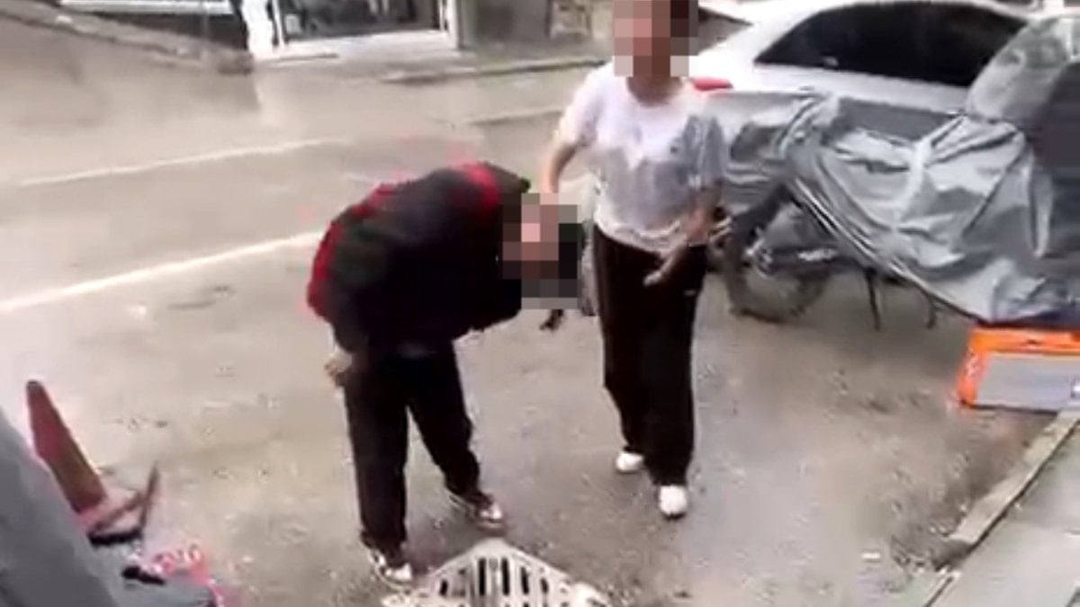 Isparta’da kız öğrenciden akran zorbalığı: Yere yatırıp ayağıyla yüzüne bastı