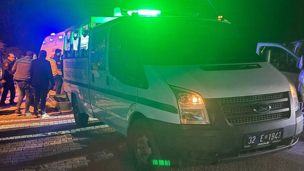 Isparta’da tamirat sırasında fırlayan iş makinesi tekeri can aldı