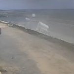 İstanbul’da aracının hakimiyetini kaybetti, refüje çarptı