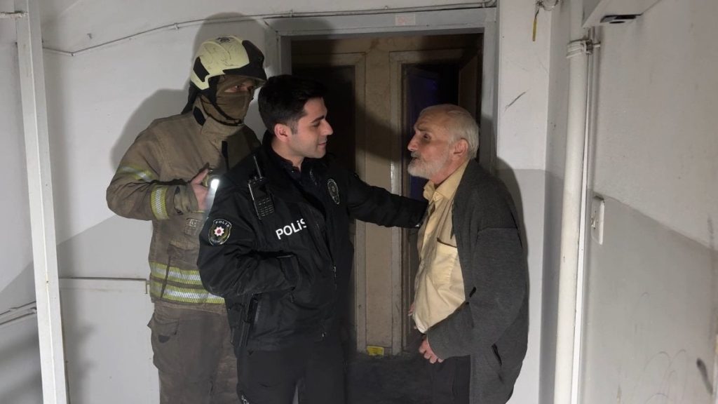 İstanbul’da çöp evde yangın paniği