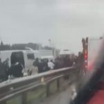 İstanbul’da D-100 karayolunda minibüs devrildi