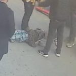 İstanbul’da geri manevra yapan minibüsün altında kalan yaşlı kadın ağır yaralandı