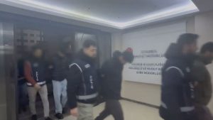 İstanbul’da göçmen kaçakçılığı operasyonu: 13 gözaltı