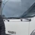 İstanbul’da iki kamyonet şoförünün trafik kavgası kamerada