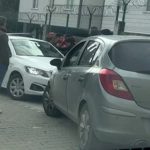 İstanbul’da kadın sürücülerin yol verme kavgası kamerada