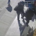 İstanbul’da kuyumcuya soygun girişimi kamerada